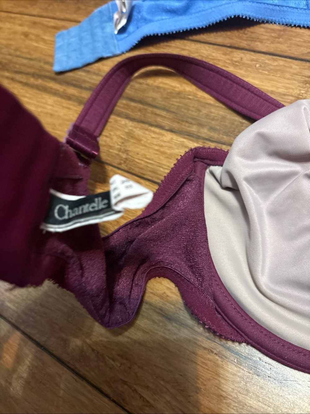 38D Bra Lot Of 4 Wacoal Chantelle Maroon Blue Beige - Picture 8 of 10